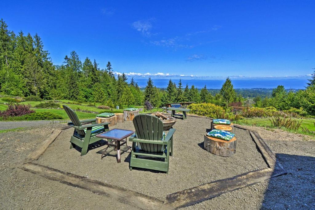 Picturesque Port Angeles Cabin with Fire Pit! - Port Angeles