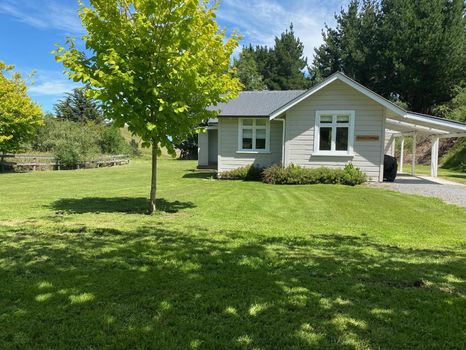 Waipukurau Holiday Rentals & Airbnb COZYCOZY