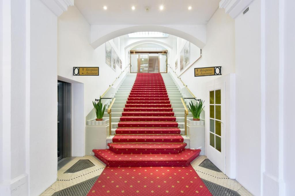 J5 Hotels Helvetie & La Brasserie - Montreux