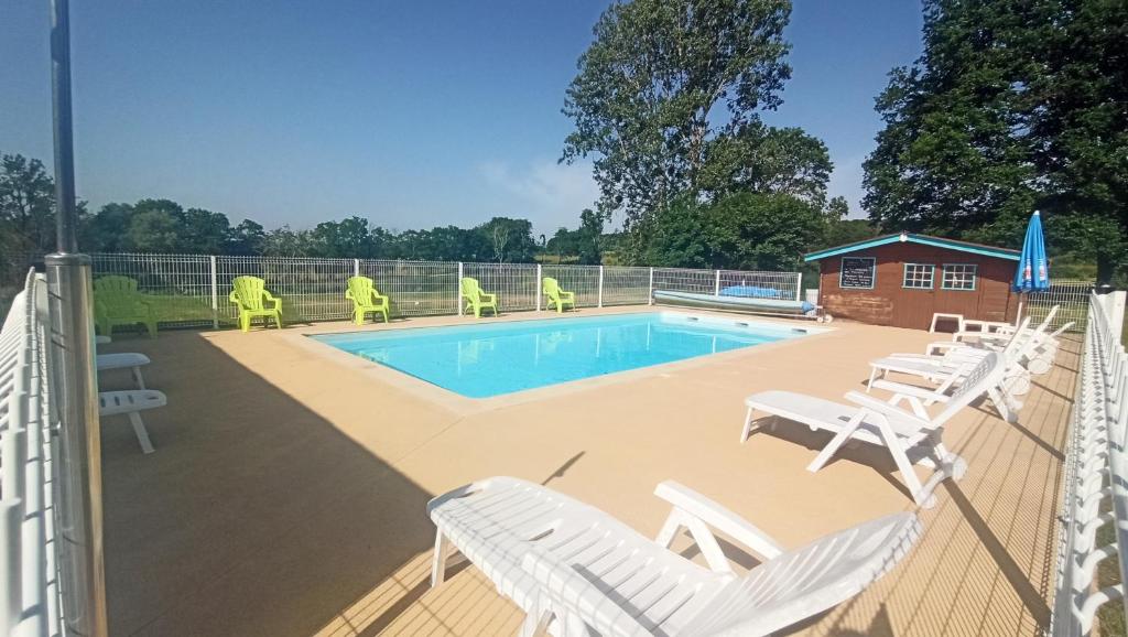 Camping Des Papillons - Allier