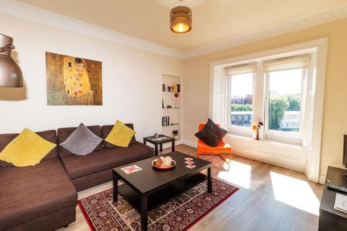 Paisley Holiday Apartments and Self Catering cozycozy