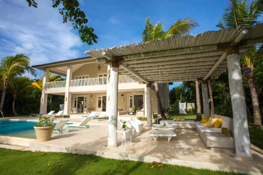 Amazing Golf Villa At Luxury Resort In Punta Cana, Includes Staff, Golf Carts And Bikes - Punta Cana