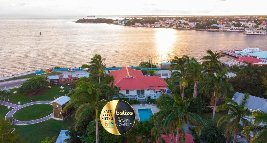 Harbour View Cottages & Rooms - Belize