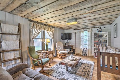 Ladysmith, WI Vacation Rentals & Airbnb COZYCOZY