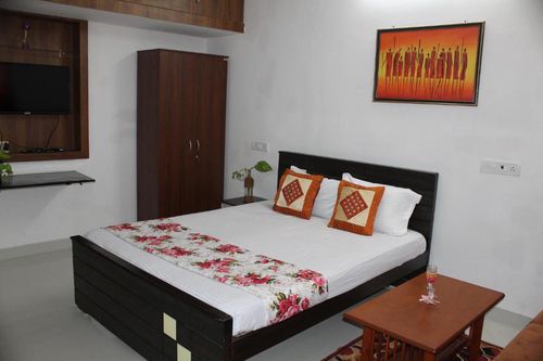 595 Chennai Short Term and Weekly Rentals cozycozy