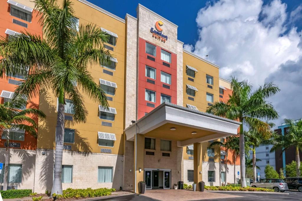 Comfort Suites Fort Lauderdale Airport South & Cruise Port - Fort Lauderdale