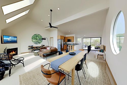 Bodega Bay Vacation Rentals and Airbnb cozycozy