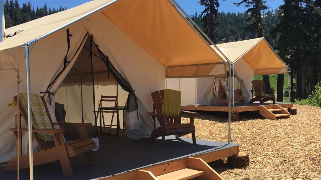 Enjoy Amazing Sunsets in This Pet-Friendly Glamping Tent cabin - Bear Valley