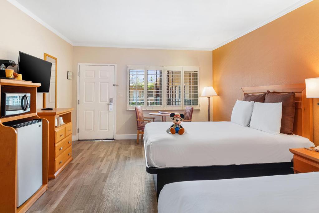 Anaheim Islander Inn And Suites - Anaheim