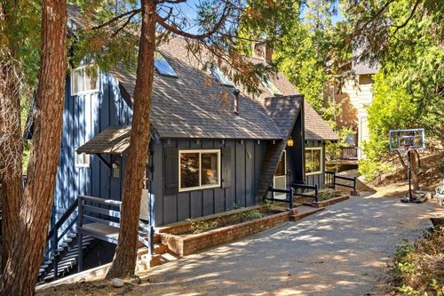 Running Springs Vacation Rentals and Airbnb cozycozy