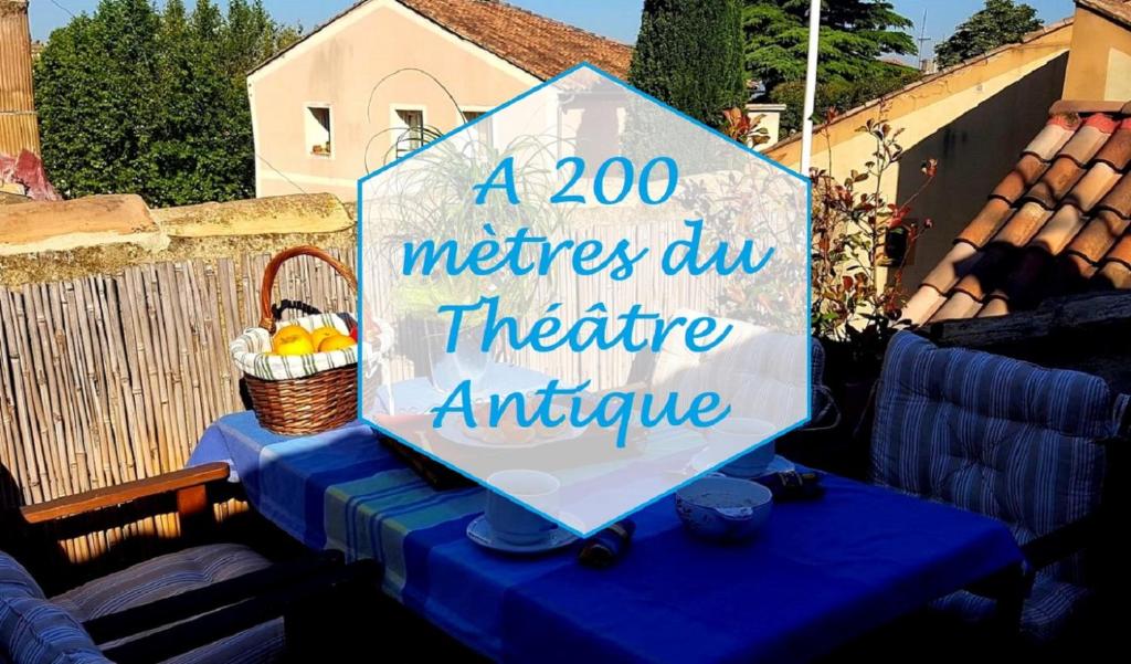 Gîte Urbain Du Théâtre Antique Maison De Ville Et Terrasse - Vaucluse