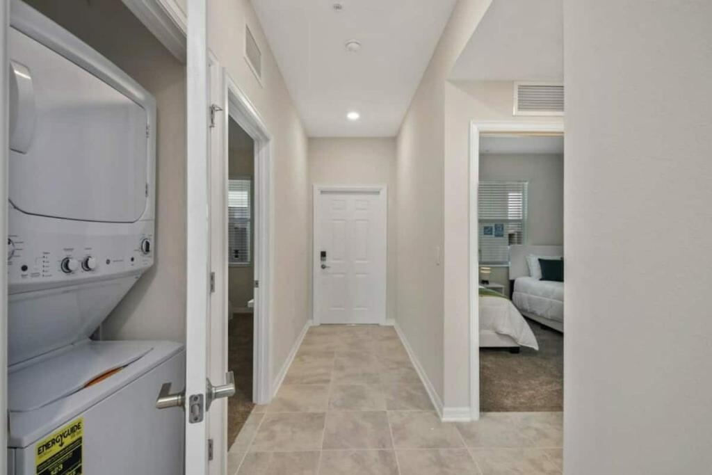3120 Brand New Stunning Apartment - Orlando