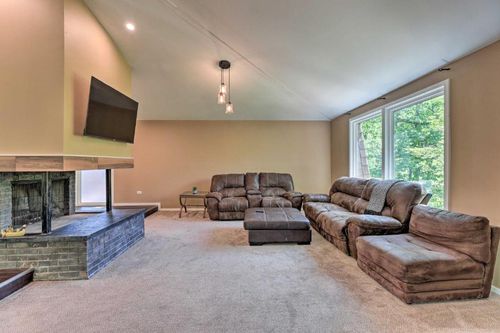 Joliet, IL Villas and Beach house Best Price on cozycozy