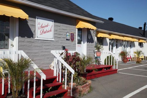 Mont-Joli Motels at the Best Price | cozycozy