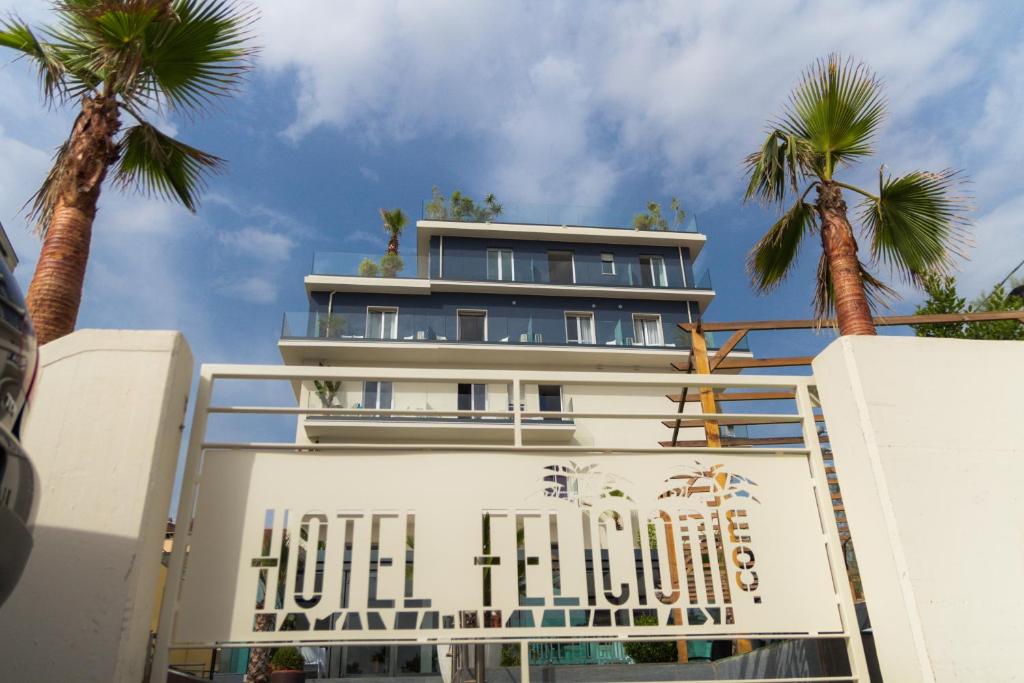 Hotel Felicioni - Pineto