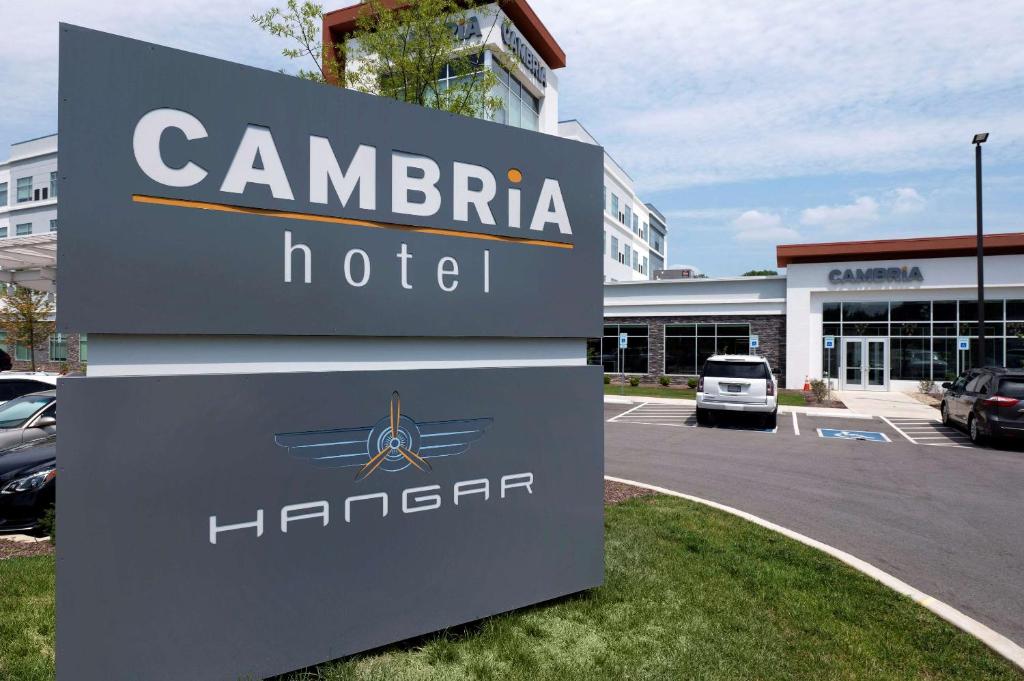 Cambria Hotel Nashville Airport - Old Hickory Lake, TN