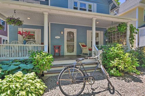 Chautauqua Lake Vacation Rentals and Airbnb cozycozy