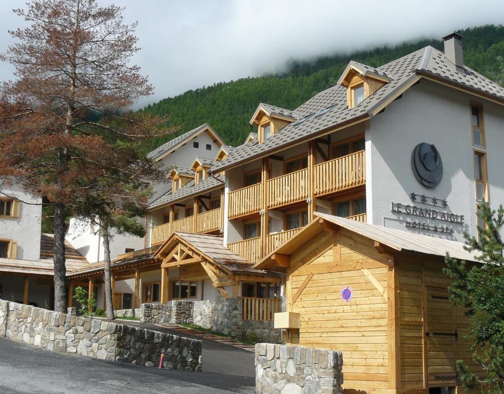 Le Grand Aigle Hotel & Spa**** - La Salle-les-Alpes