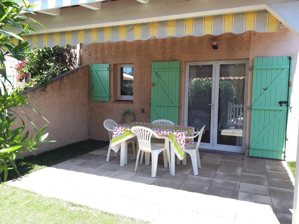 Villa En Duplex Très Calme En Résidence Privée Avec Piscine - Saint-Cyprien