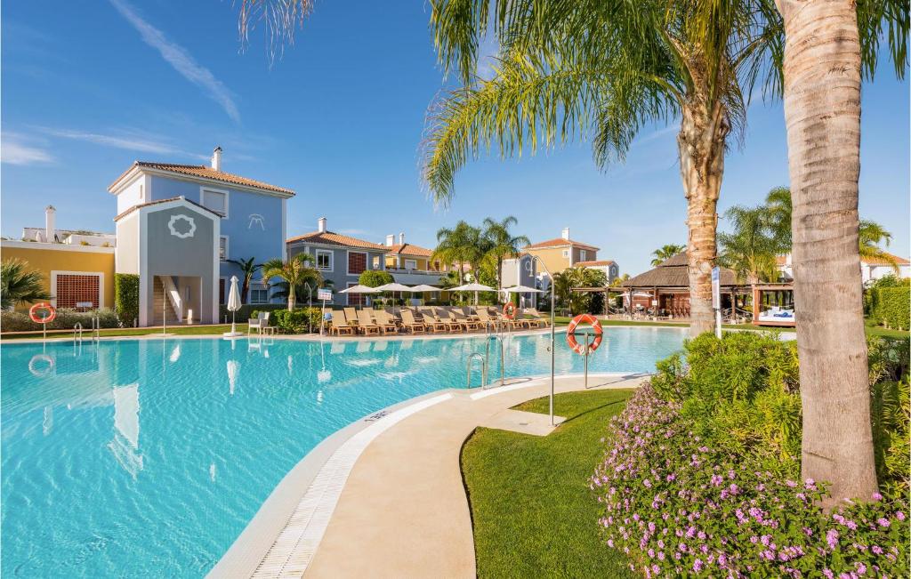 Beautiful Apartment In Estepona With 2 Bedrooms, Wifi And Outdoor Swimming Pool - Costa del Sol
