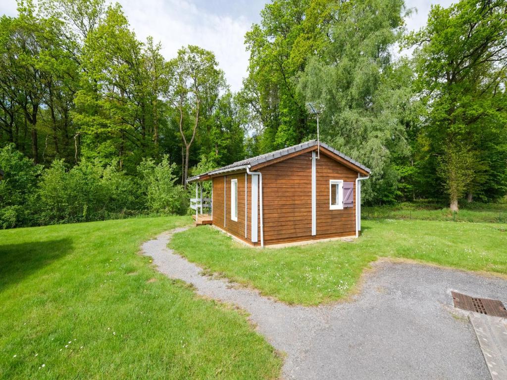 Chalet In Signy Le Petit With Shared Swimming Pool - Ardennes