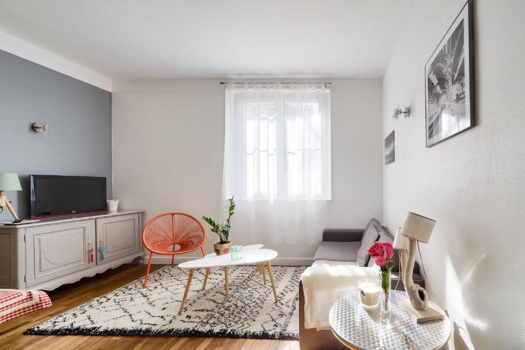 GuestReady - Spacious and Quiet Typical Parisian Apartment - Sèvres