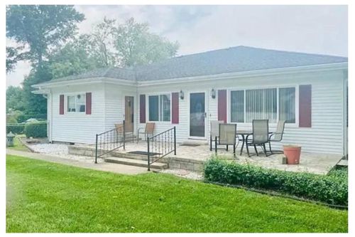 Palestine, IL Vacation Rentals and Airbnb cozycozy