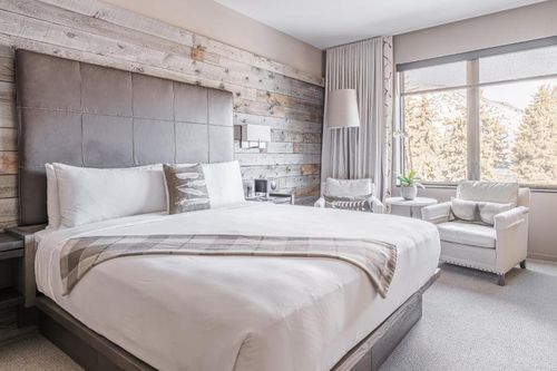 13 Jackson Hole, WY Hotels and rooms with jacuzzi or hot tub cozycozy