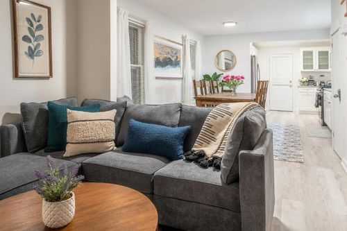 Princeton Vacation Rentals & Airbnb COZYCOZY