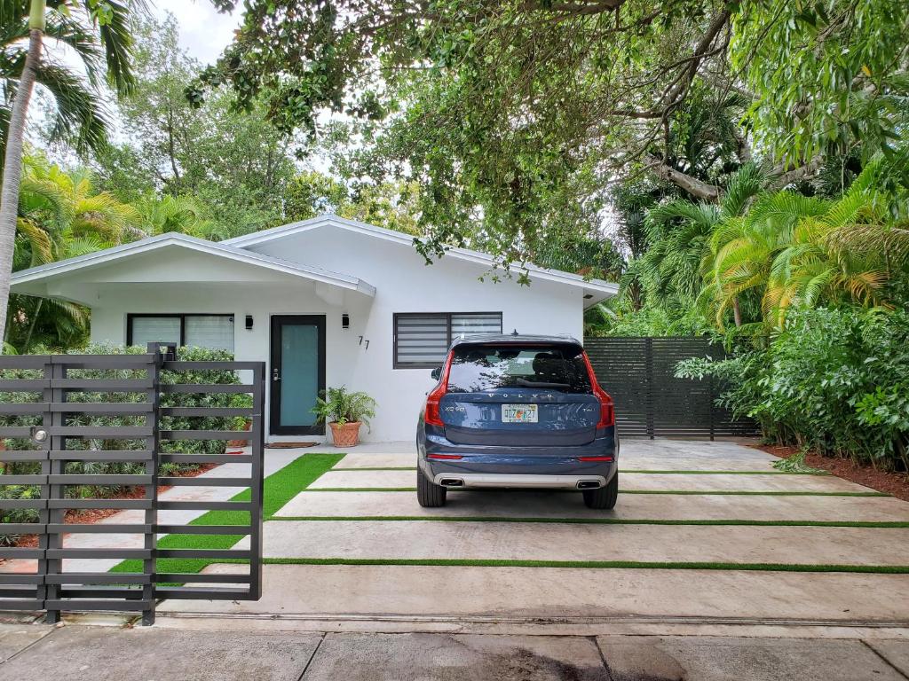 Casa Tua In Center Of Design District Near Midtown, Wynwood, 10 Min To Miami Beach - Miami Beach
