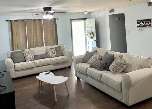 Stephenville Vacation Rentals & Airbnb COZYCOZY