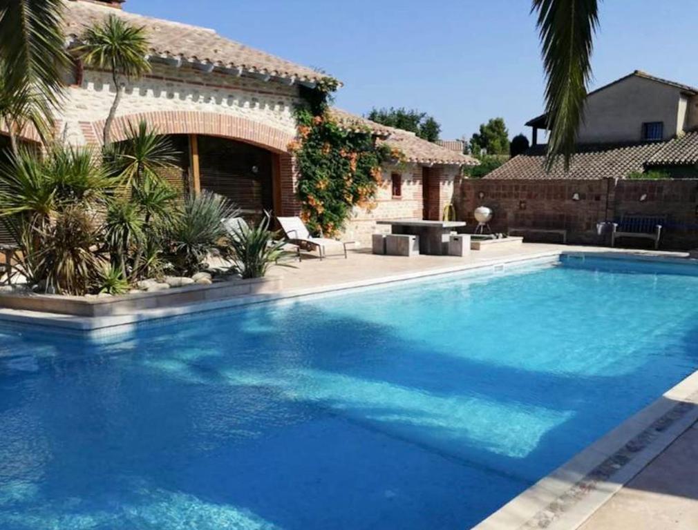 Villa De 2 Chambres Avec Piscine Privee Jardin Clos Et Wifi A Saint Cyprien - Saint-Cyprien