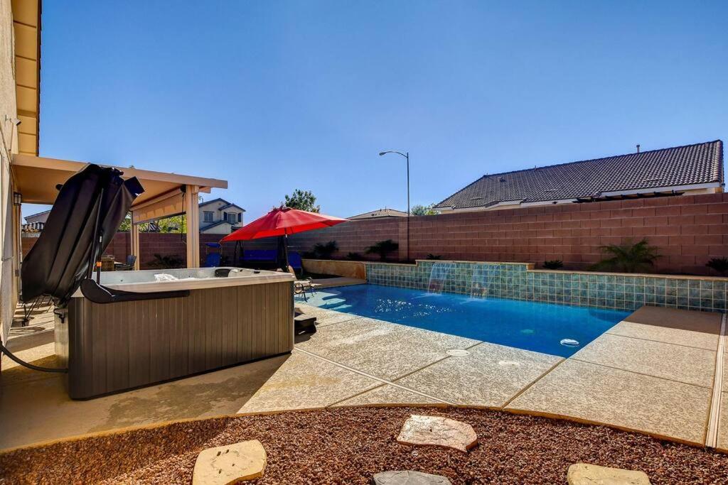 Unique Home! Pool & Jacuzzi 20% Off Long Term - Las Vegas, NV