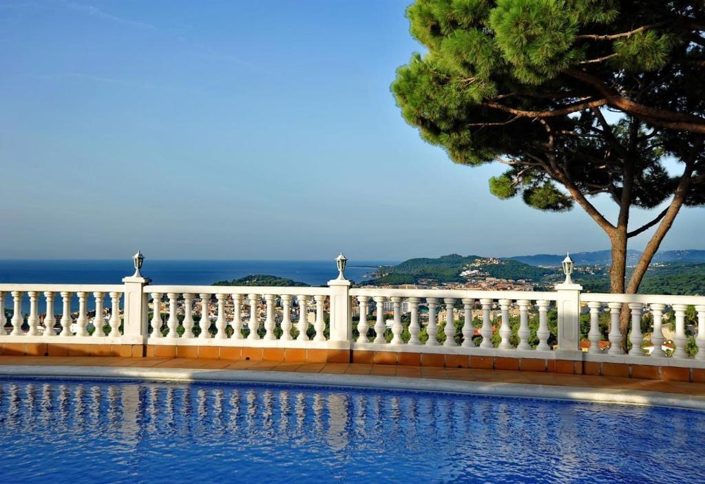 Large House With Panoramic Sea View - Lloret de Mar