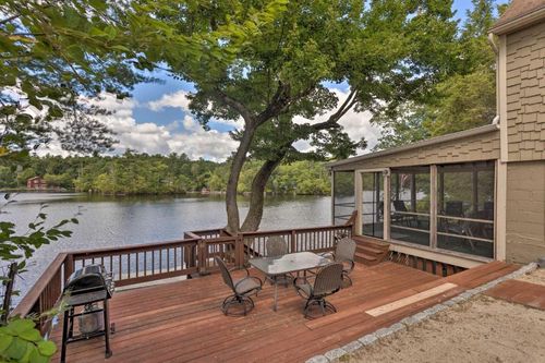 Hopkinton State Park, Hopkinton airbnb, hotels and vacation rentals