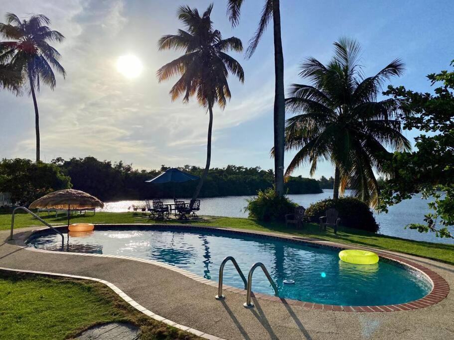 Relaxing 2 Bedroom House With Stunning Views And Pool - Puerto Rico