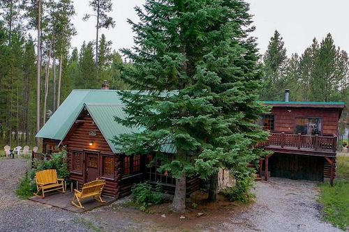 Island Park, ID Lodges at the Best Price cozycozy