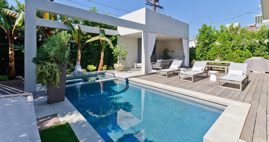Sycamore Villa - Beverly Hills, CA