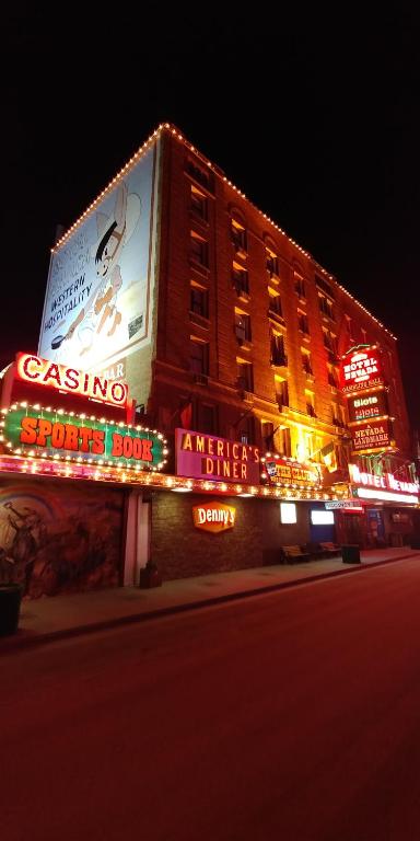 Hotel Nevada & Gambling Hall - Nevada