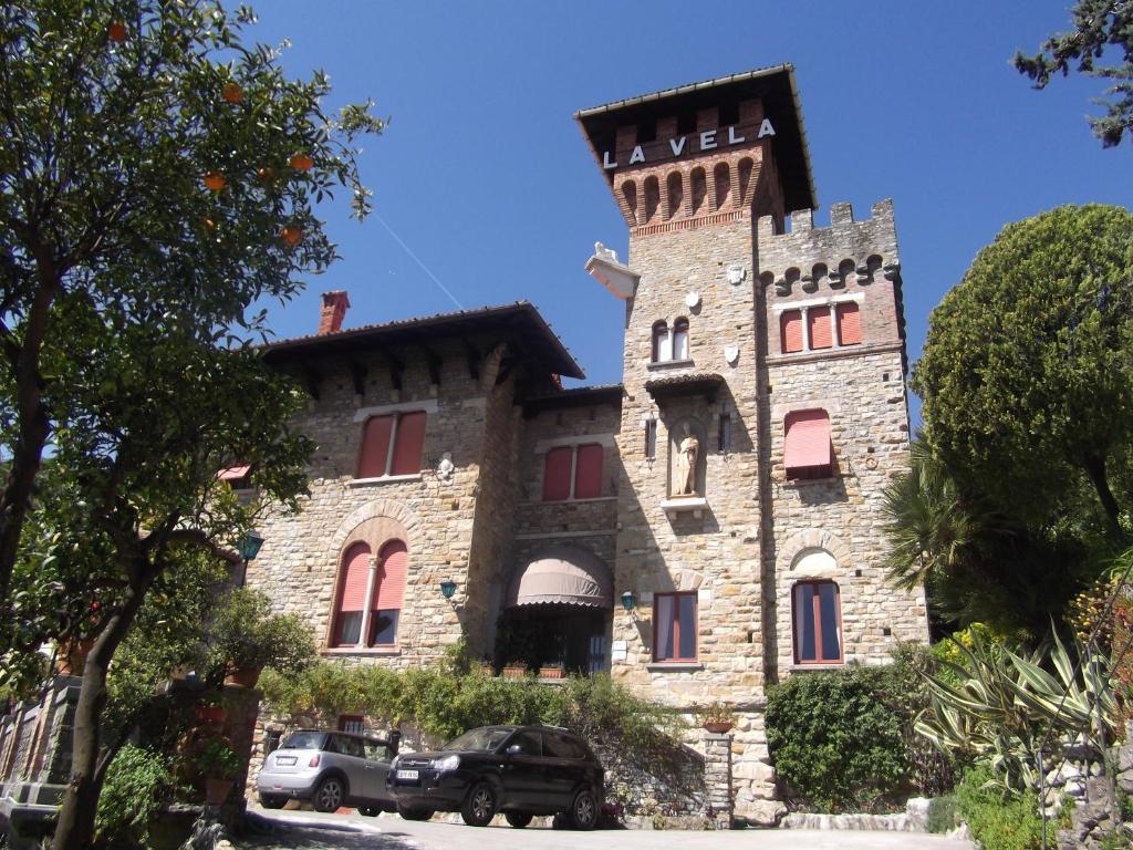 Hotel La Vela-castello Il Rifugio - Rapallo