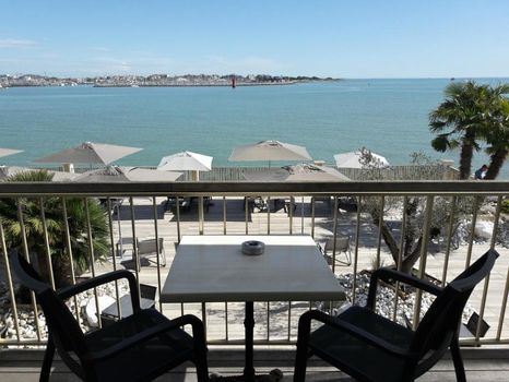 Plage de la Rochelle (Chef de Baie) Airbnb, Hôtels et Locations cozycozy