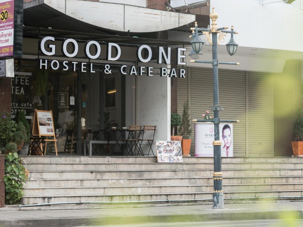 Good One Poshtel & Cafe Bar - Bangkok