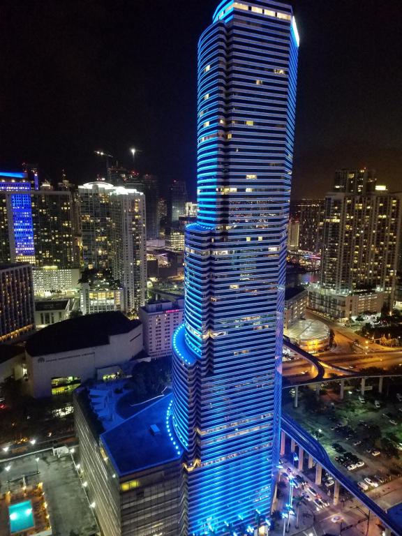 Downtown Miami Deluxe Apartment - Miami