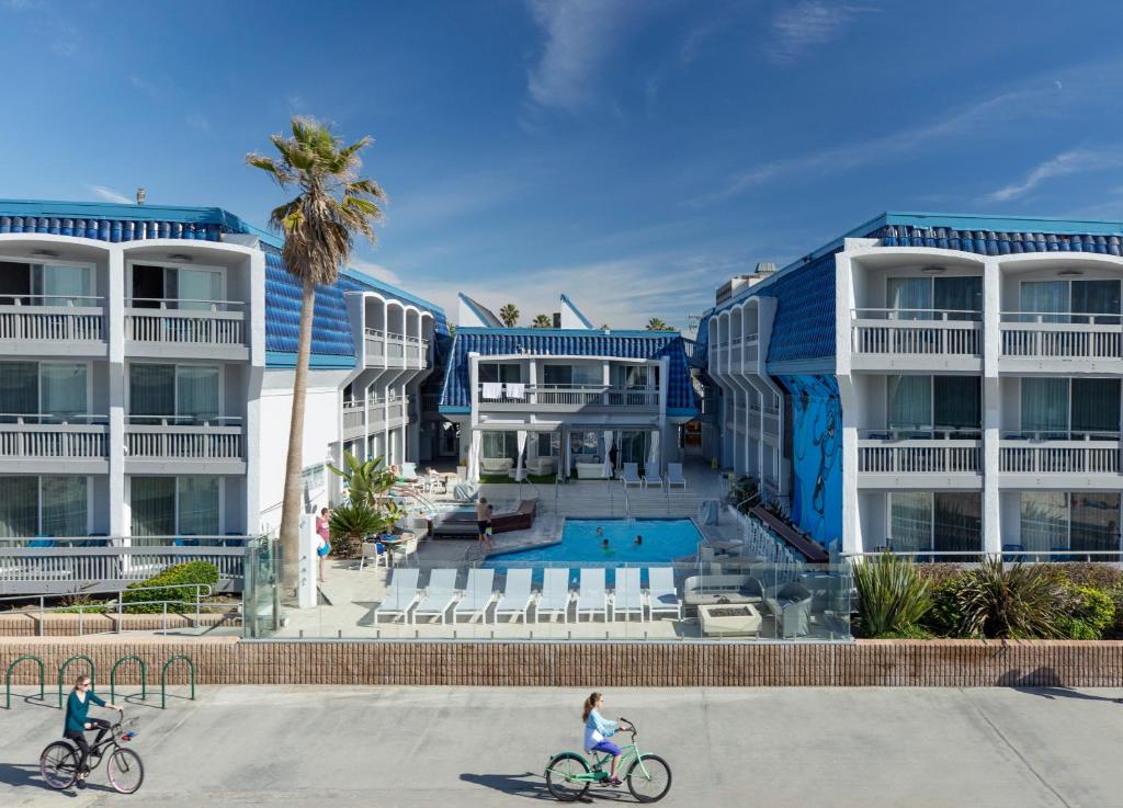 Blue Sea Beach Hotel - San Diego, CA