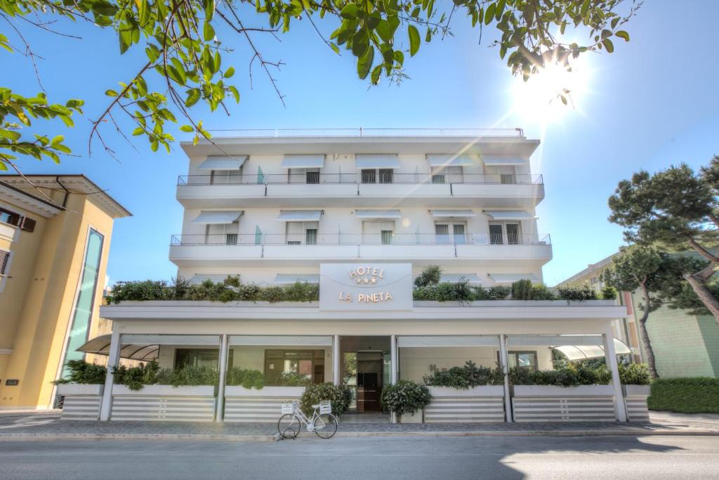 Hotel La Pineta - Pineto