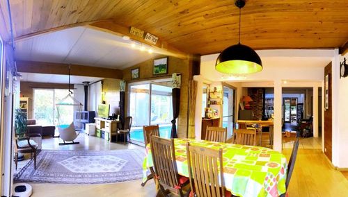 Location Vacances Ussel et Airbnb cozycozy