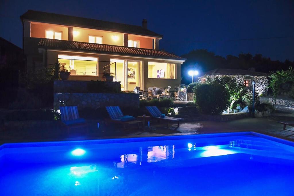 *****Pool house with beautiful seaview,big garden and old tavern***** - Fiume (Croazia)
