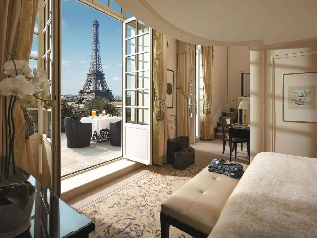 Shangri-La Paris - Eiffel Tower - Paris