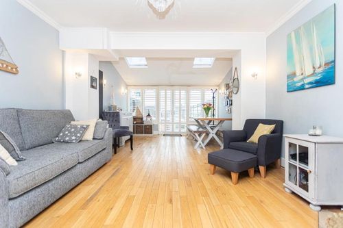 Southbourne Holiday homes and Villas cozycozy