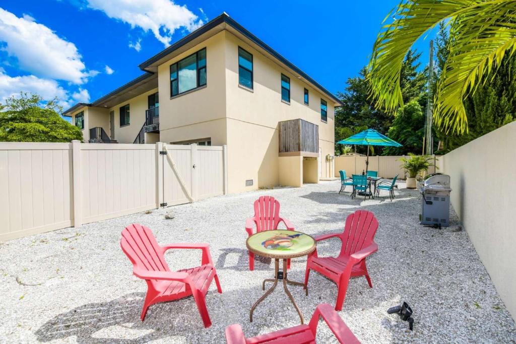 Lido Dream Getaway Duplex N - Sarasota